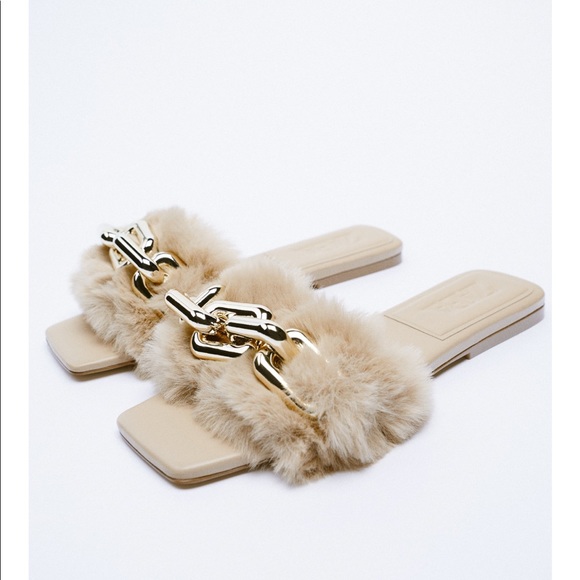 Zara low heel faux fur sandals with buckle - Picture 1 of 4
